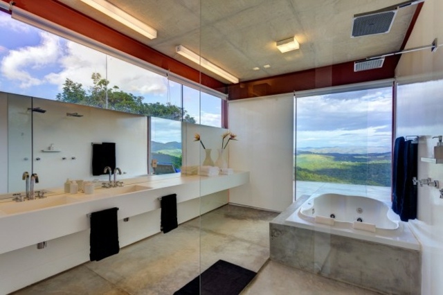 salle-de-bains-design-bain à remous-lavabo